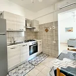 Holiday home Casa Crono - Casa Indipendente, Fronte Mare