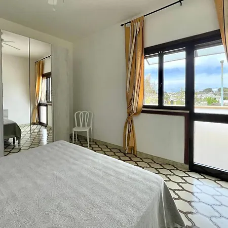 Vakantiehuis Casa Crono - Casa Indipendente, Fronte Mare